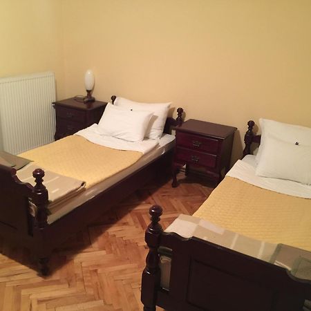 Bed & Breakfast Karavan Raska Ruang foto
