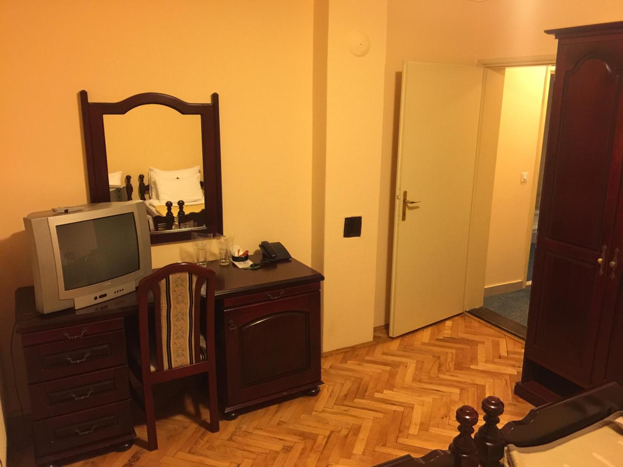 Bed & Breakfast Karavan Raska Ruang foto