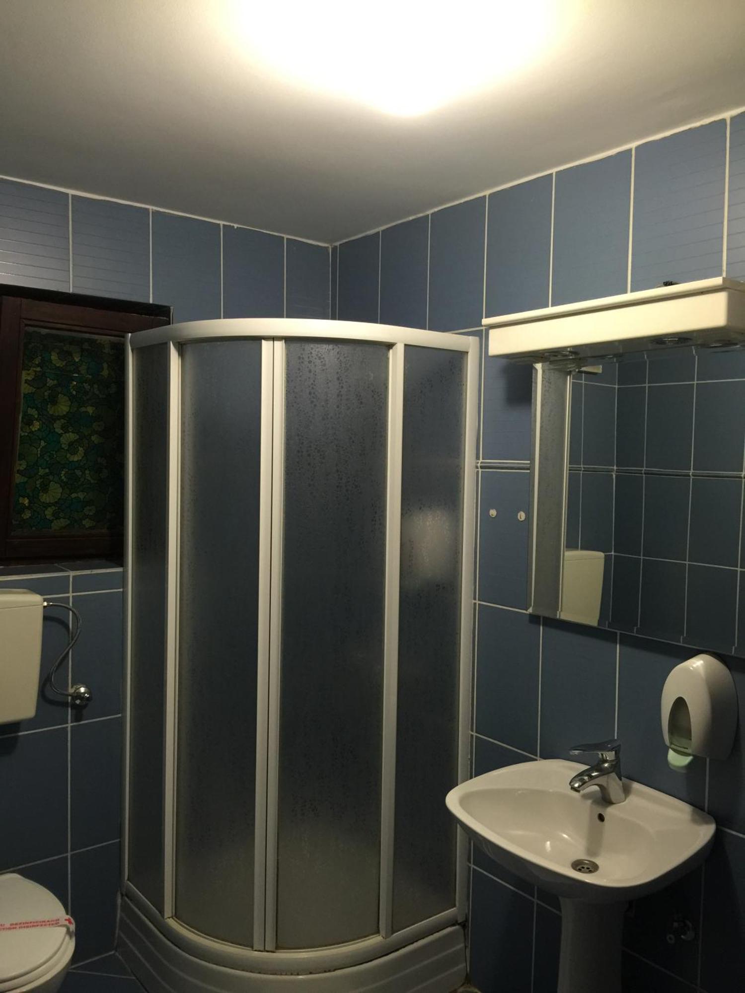 Bed & Breakfast Karavan Raska Ruang foto