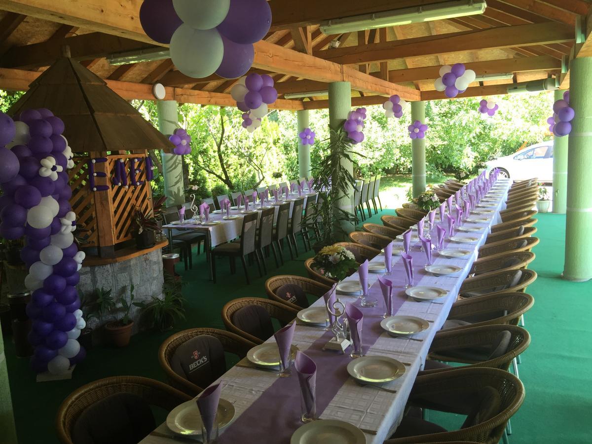 Bed & Breakfast Karavan Raska Bagian luar foto
