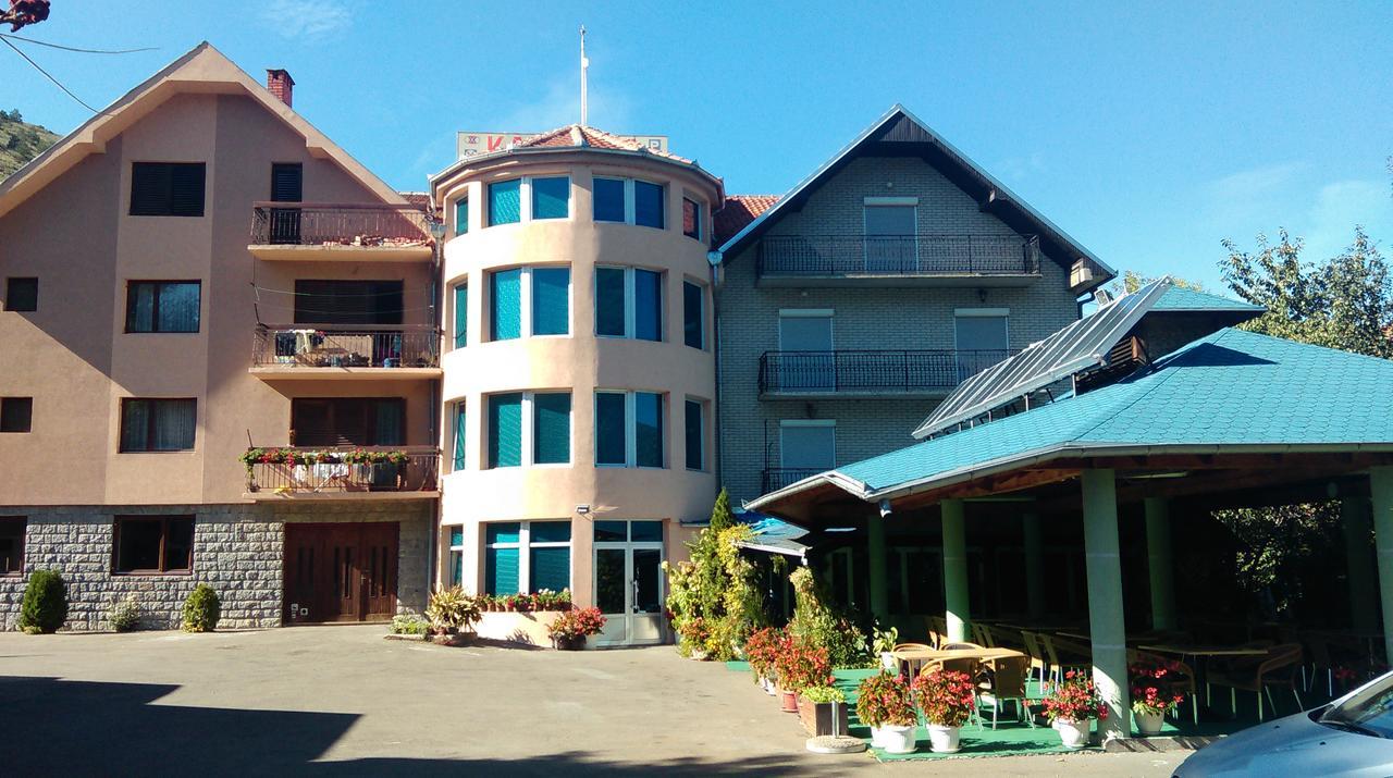 Bed & Breakfast Karavan Raska Bagian luar foto