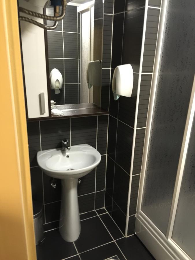 Bed & Breakfast Karavan Raska Bagian luar foto