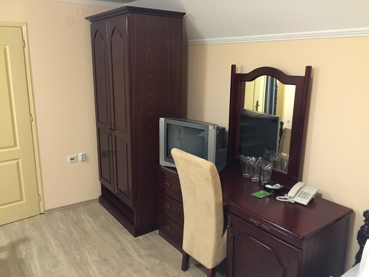 Bed & Breakfast Karavan Raska Bagian luar foto
